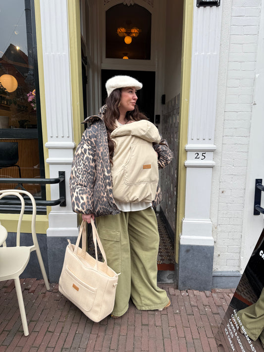 MOMCIE Draagzak Cover