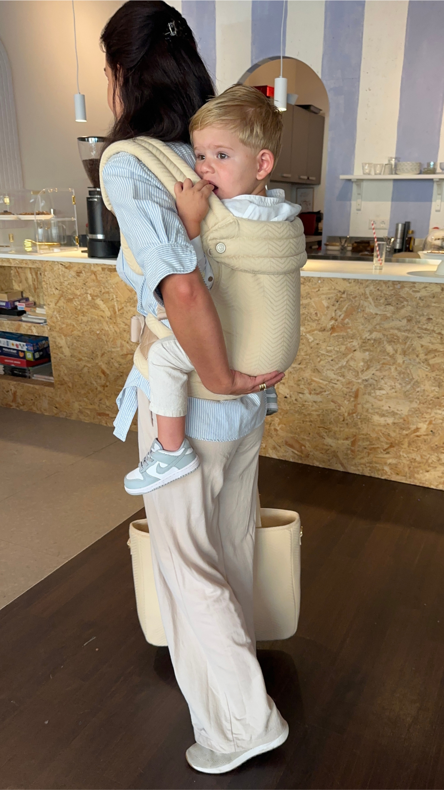 MOMCIE Cocoon Draagzak - Sand