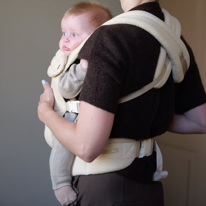 MOMCIE Cocoon Draagzak - Sand