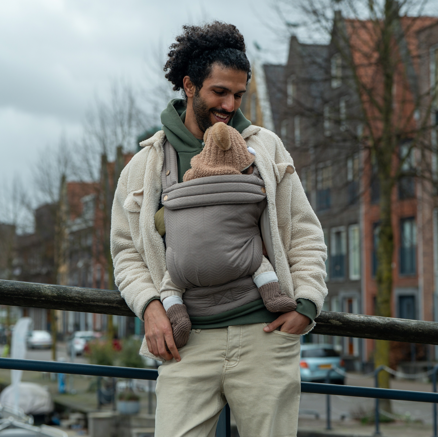 MOMCIE Cocoon Draagzak - Greige